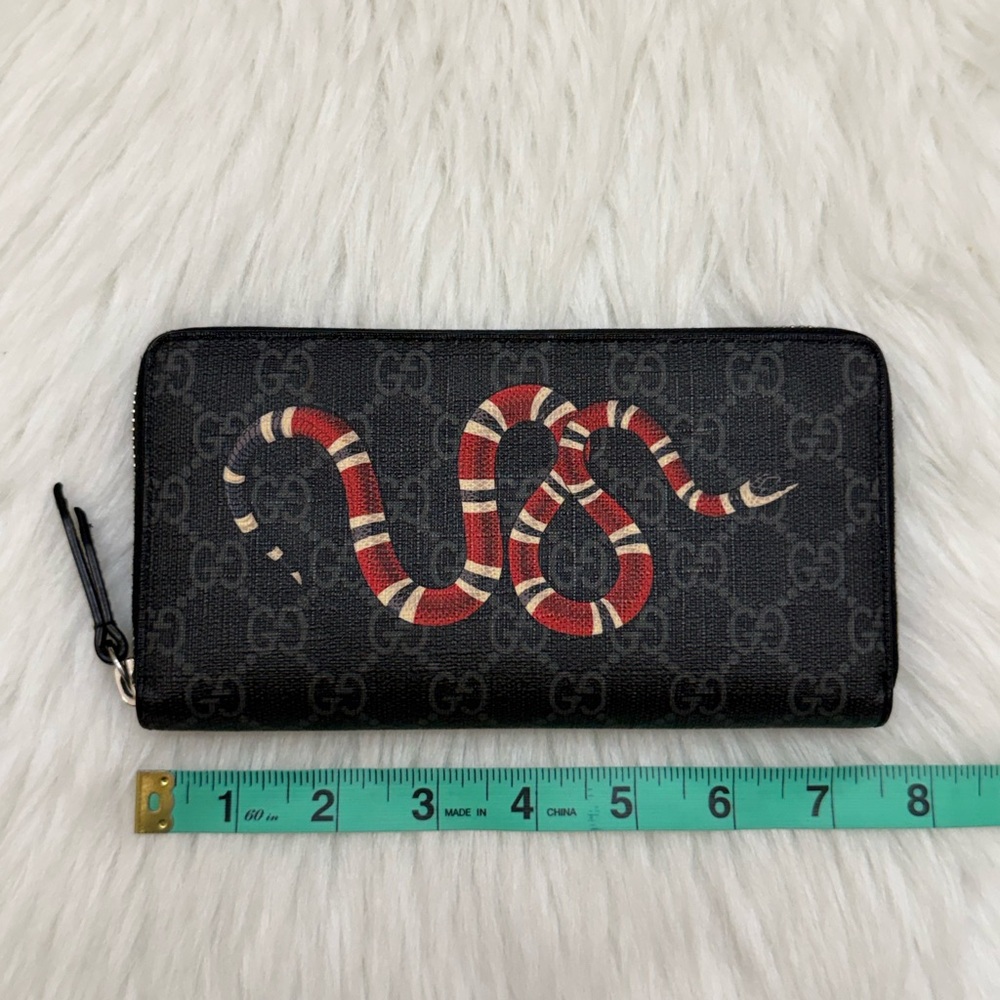 GUCCI - BLACK GRAY RED WHITE GG SUPREME MONOGRAM KINGSNAKE LONG ZIP WALLET - Picture 11 of 12